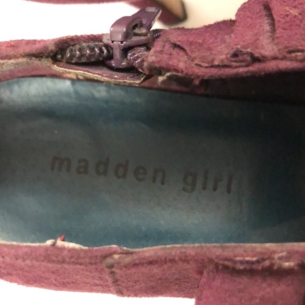 Madden Girl 9 Purple Ankle Boot Heel shoe Platform Ruffle side zipper Excellent - Picture 11 of 11